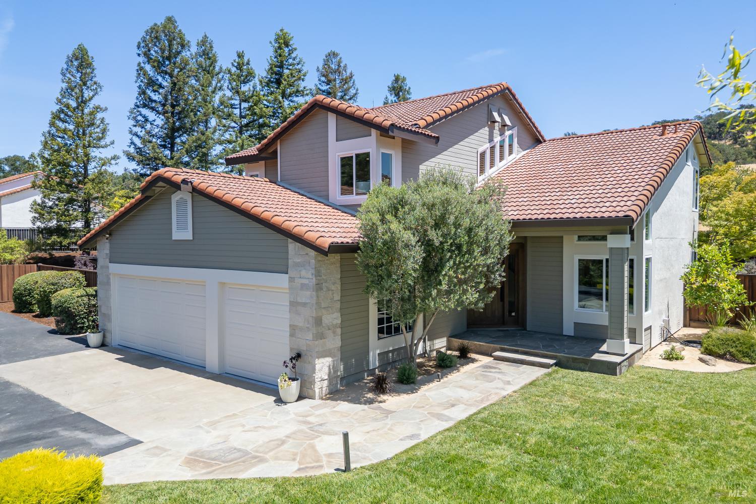 405 Encinosa Ct