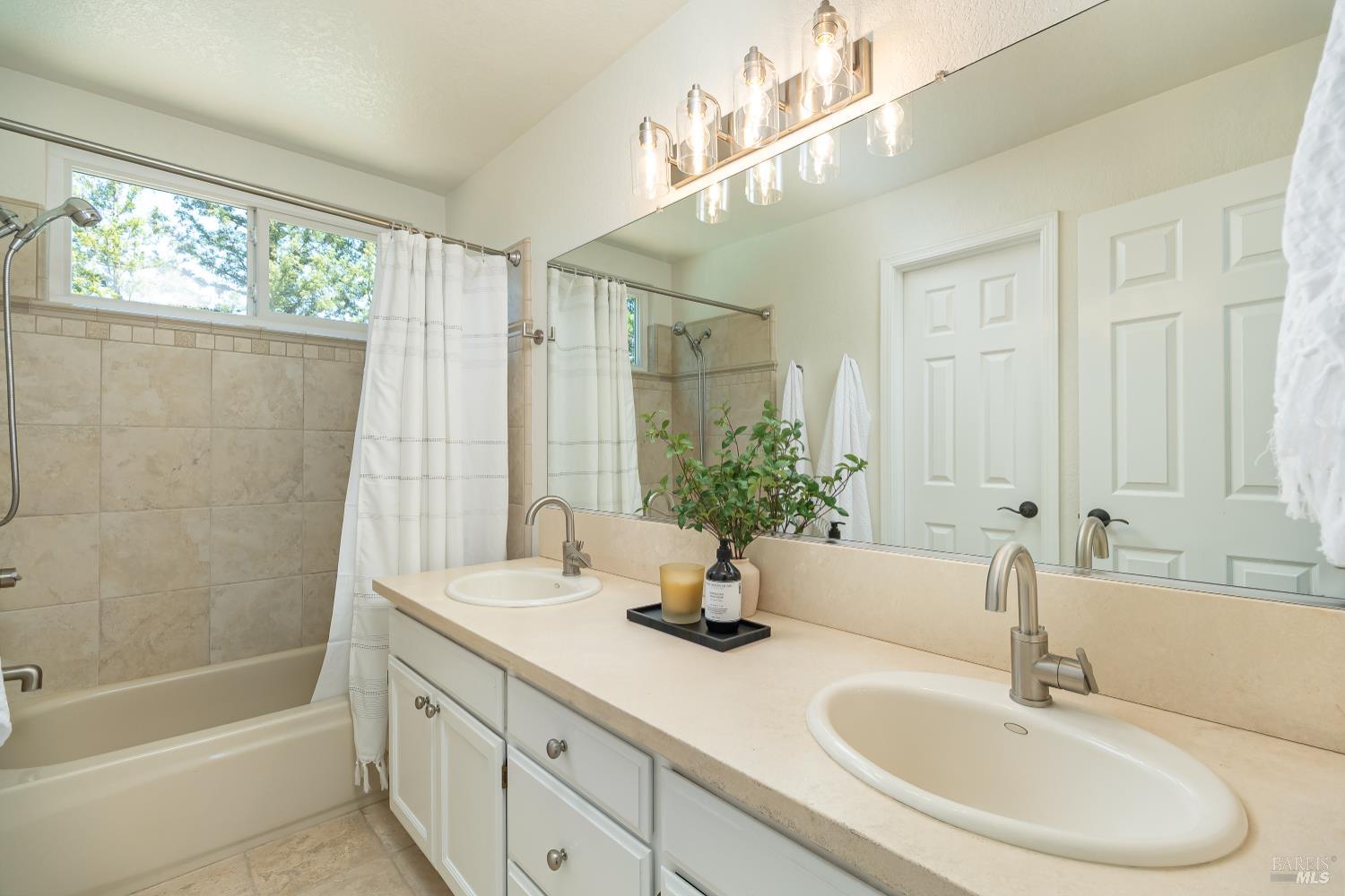 405 Encinosa Ct