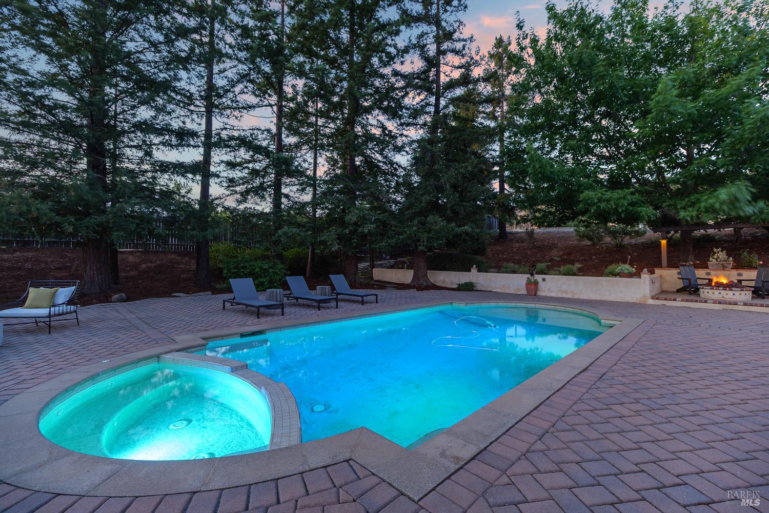 405 Encinosa Ct