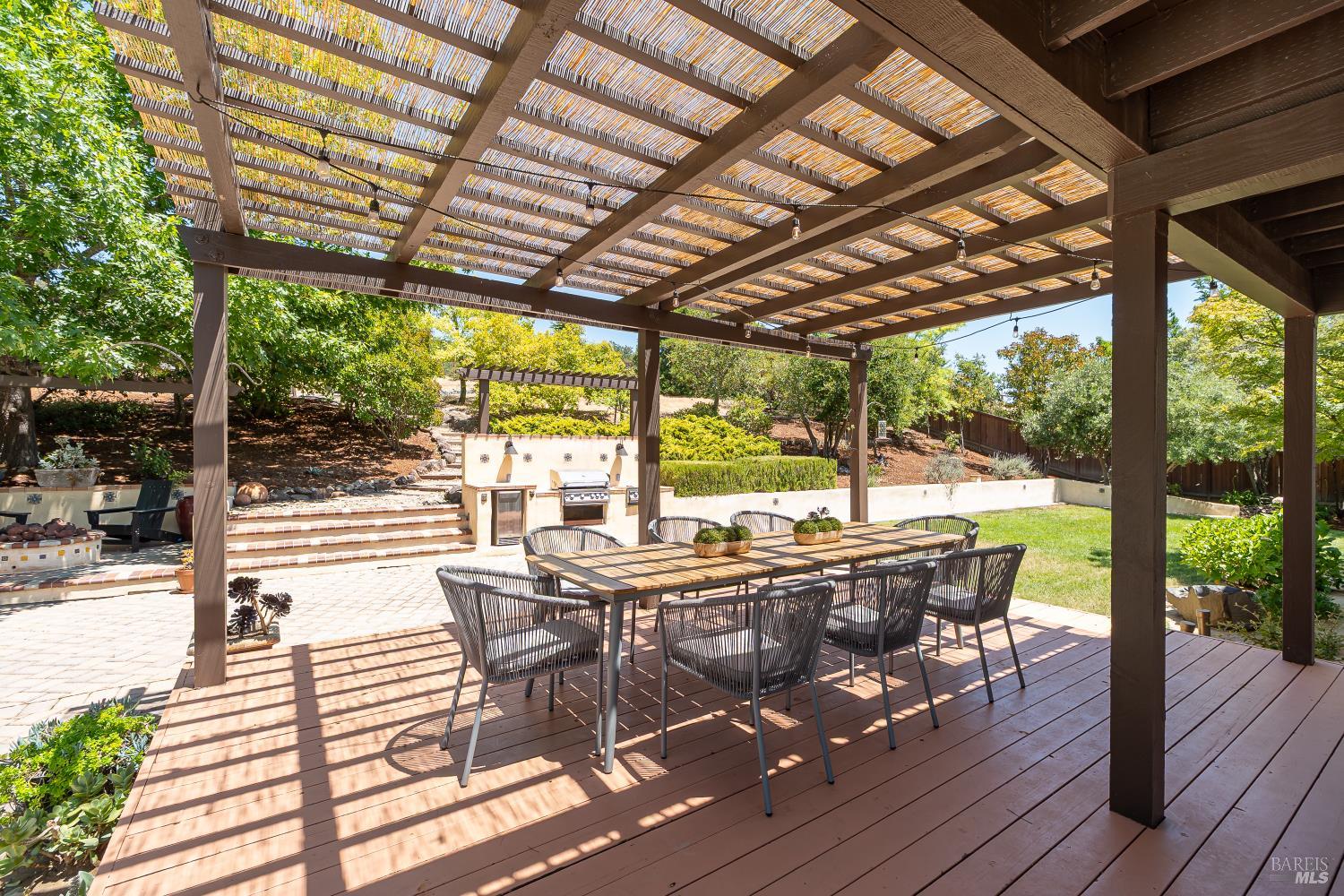 405 Encinosa Ct