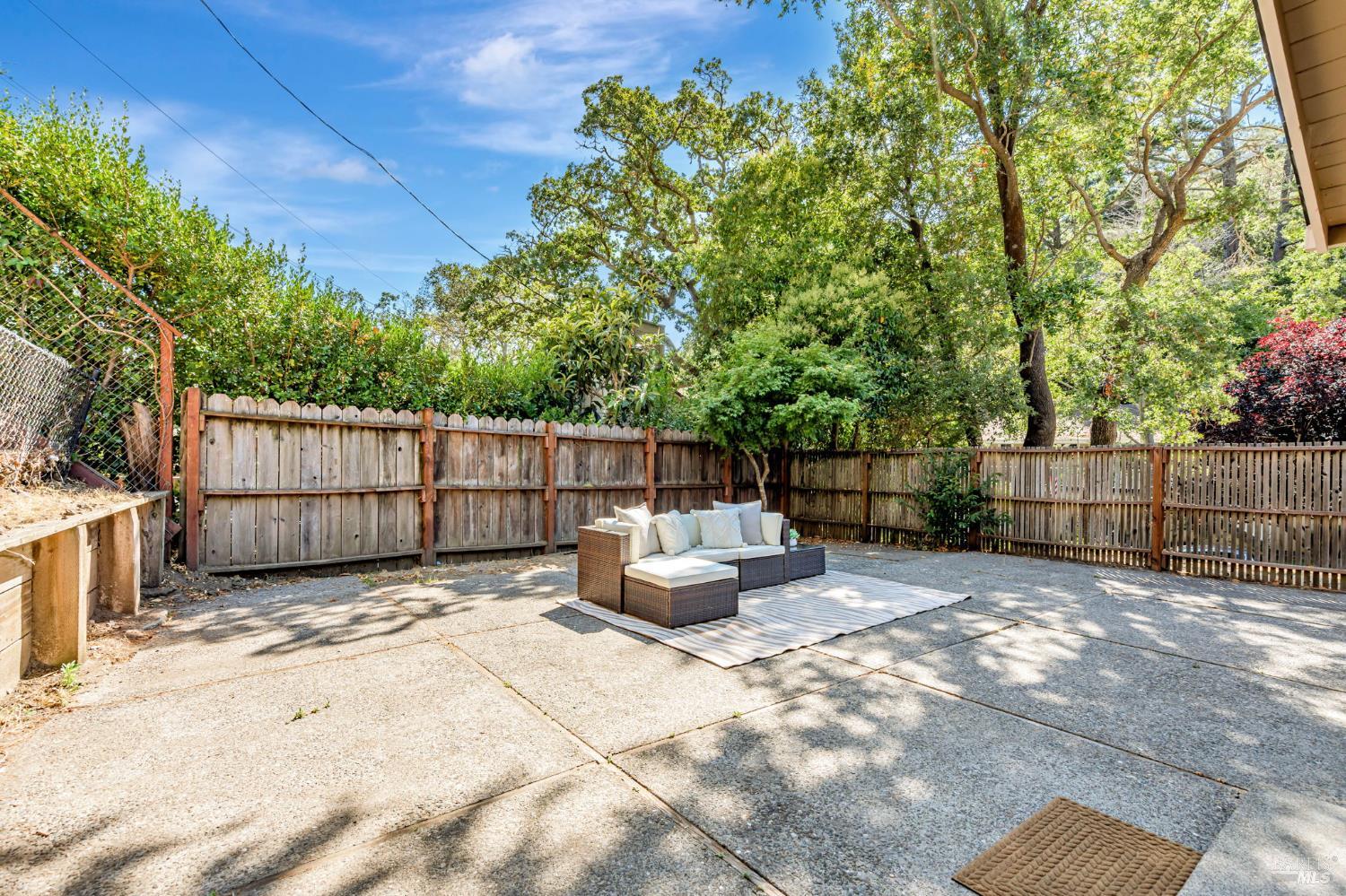 296 North Almenar Dr