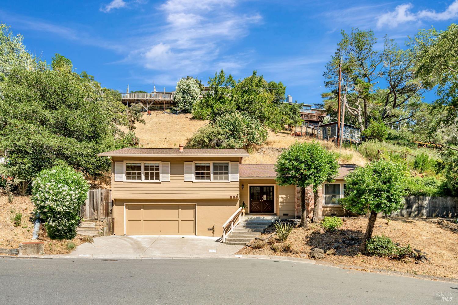 296 North Almenar Dr