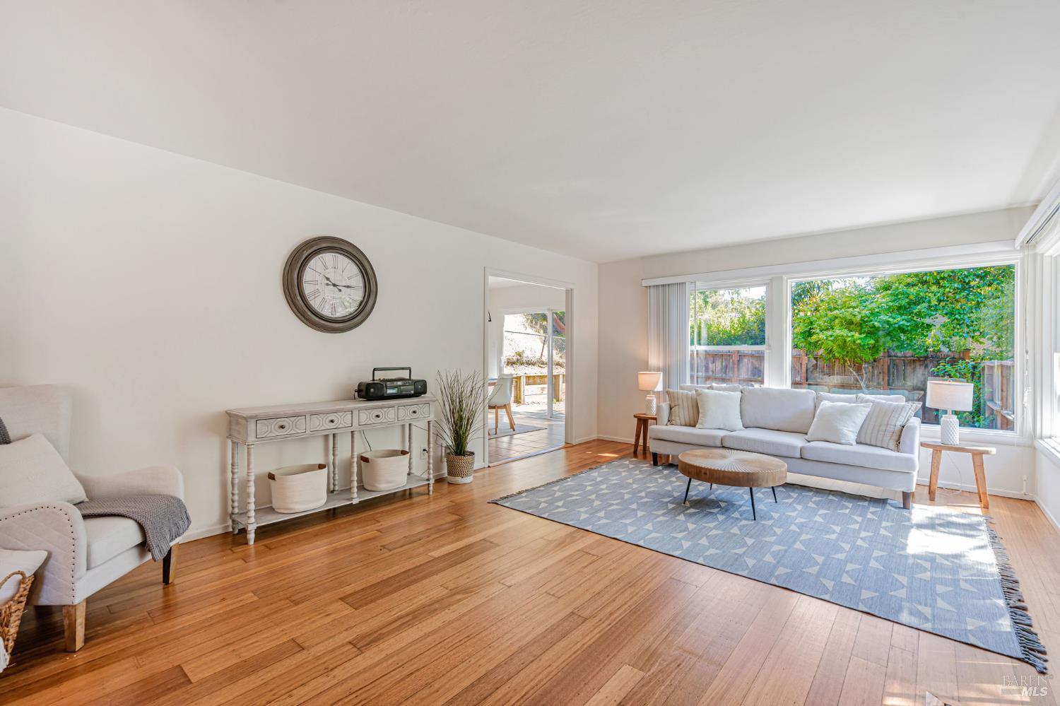 296 North Almenar Dr