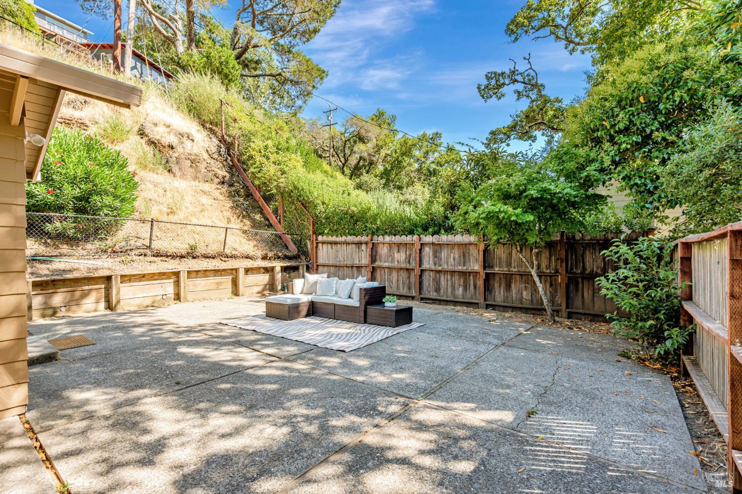 296 North Almenar Dr