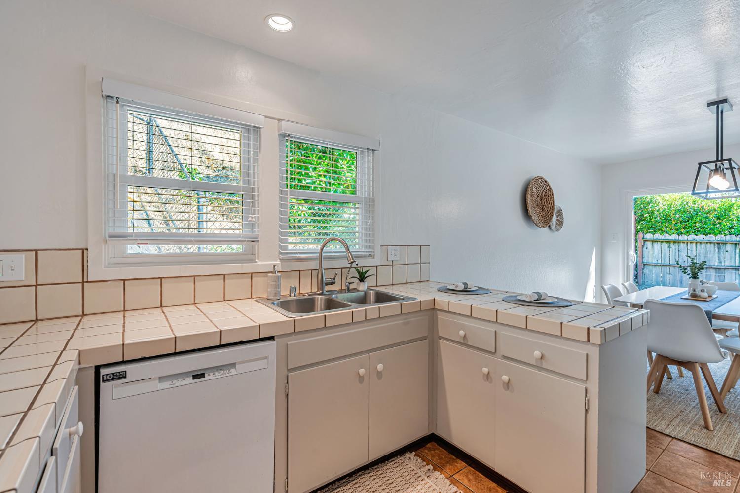 296 North Almenar Dr