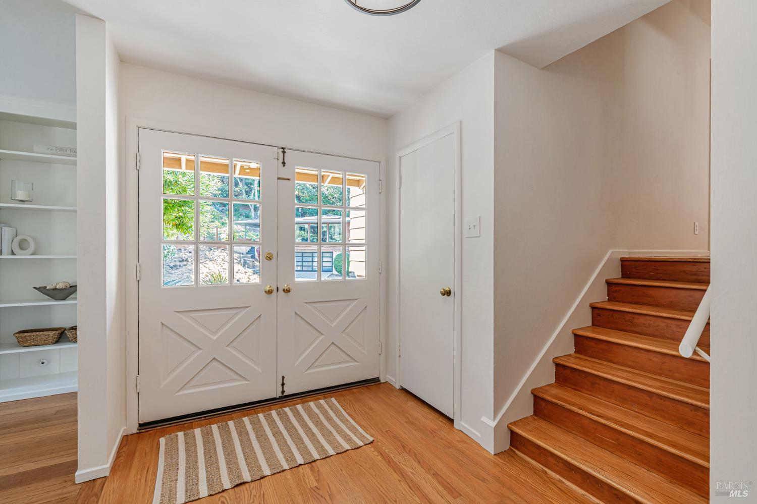 296 North Almenar Dr