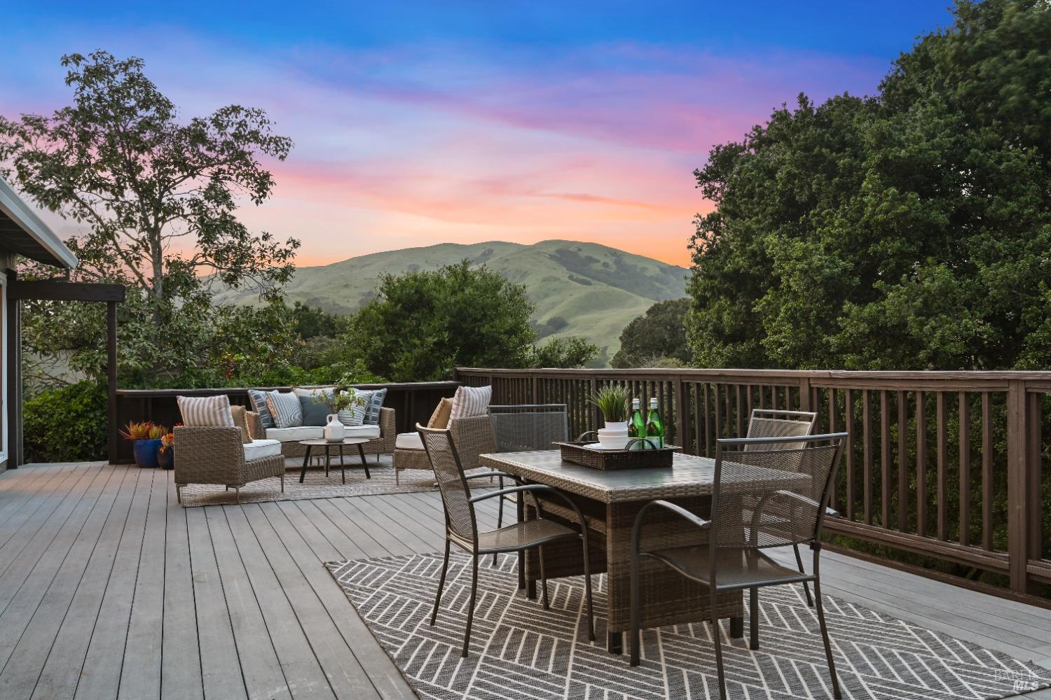 15 Manor View Dr