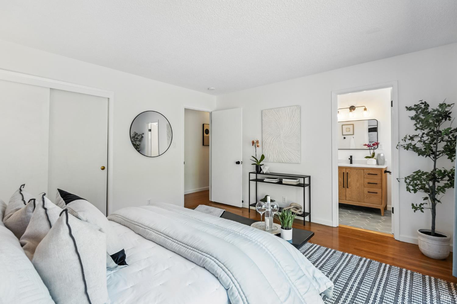 15 Manor View Dr
