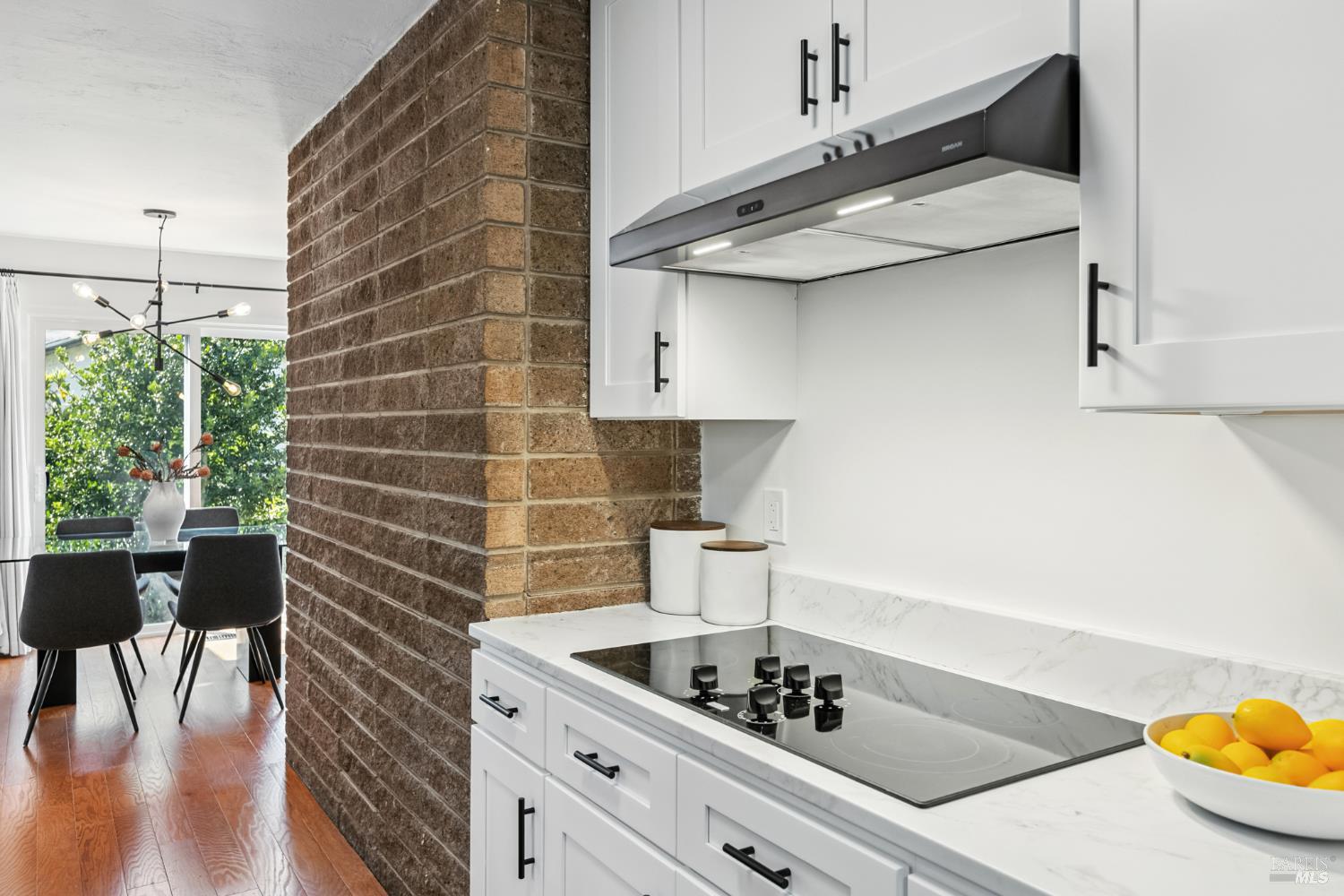15 Manor View Dr