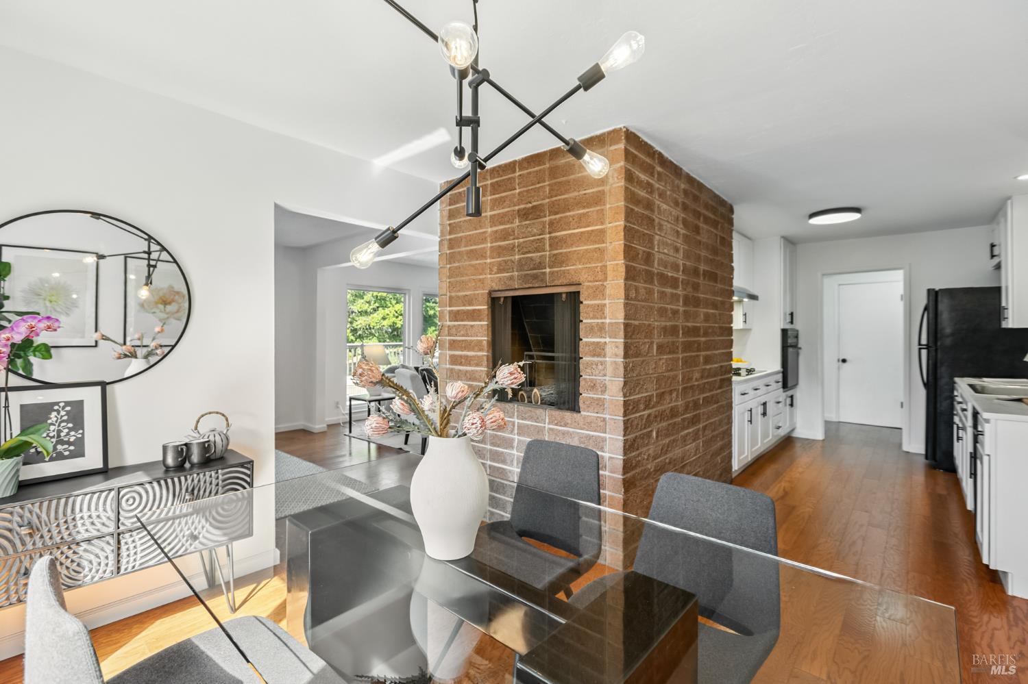 15 Manor View Dr