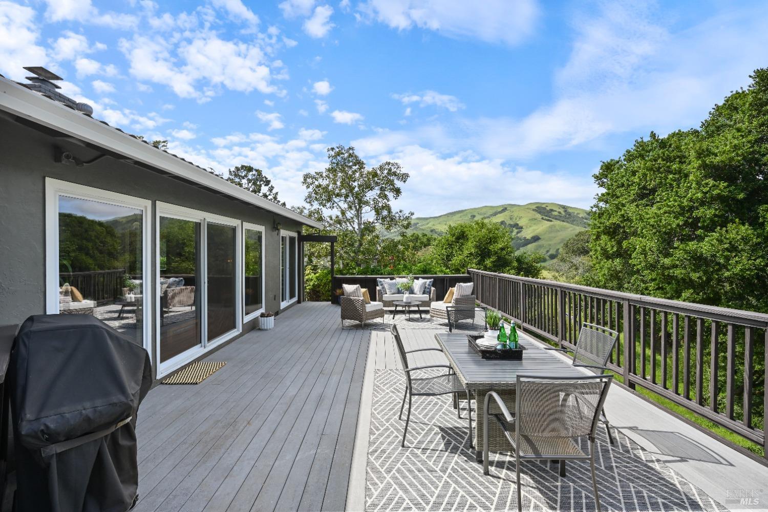 15 Manor View Dr
