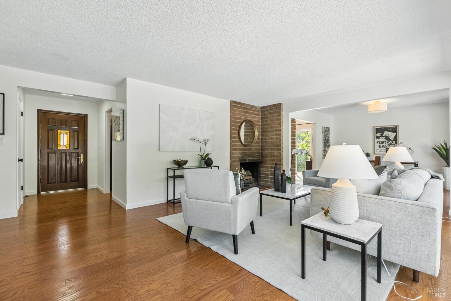 15 Manor View Dr