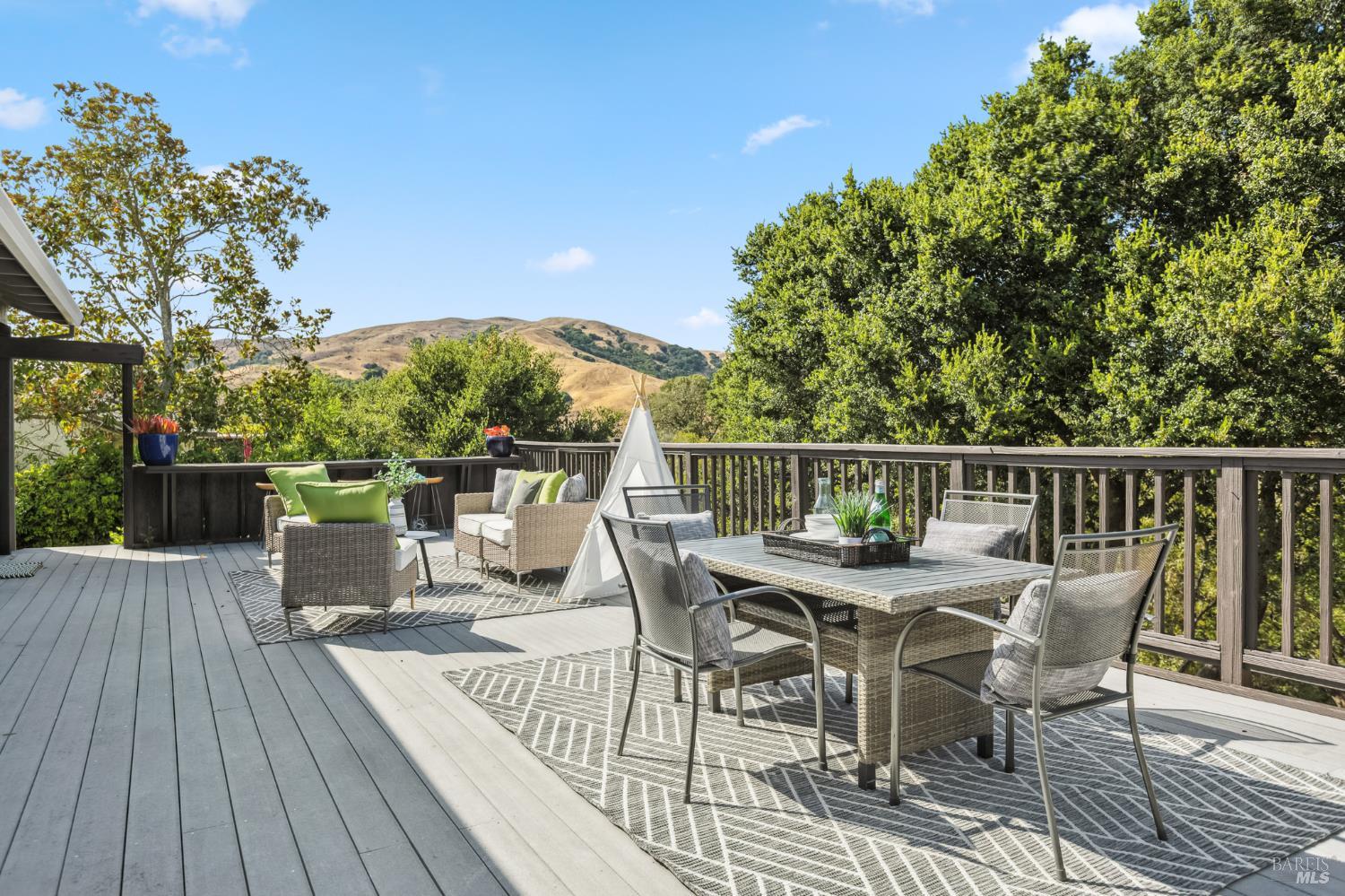 15 Manor View Dr