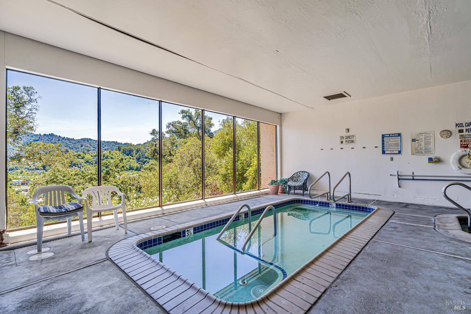 565 Via Casitas #15