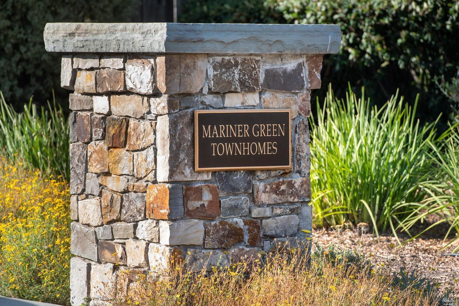 89 Mariner Green Dr