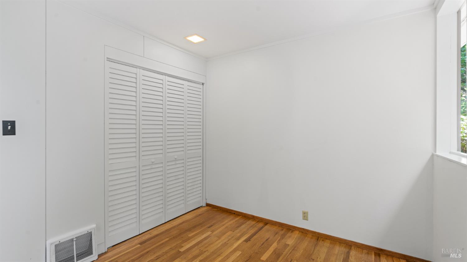 16-18 Sausalito Blvd