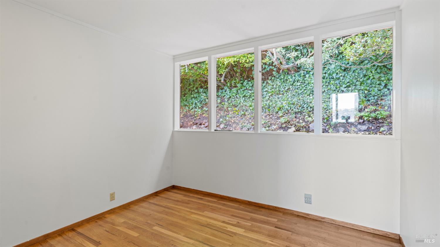 16-18 Sausalito Blvd