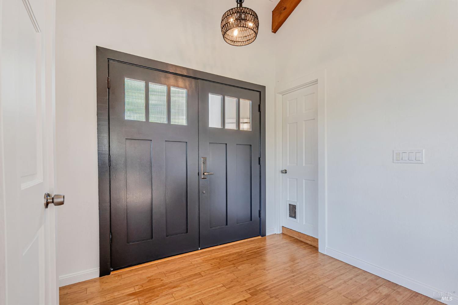 352 Laurel Ave