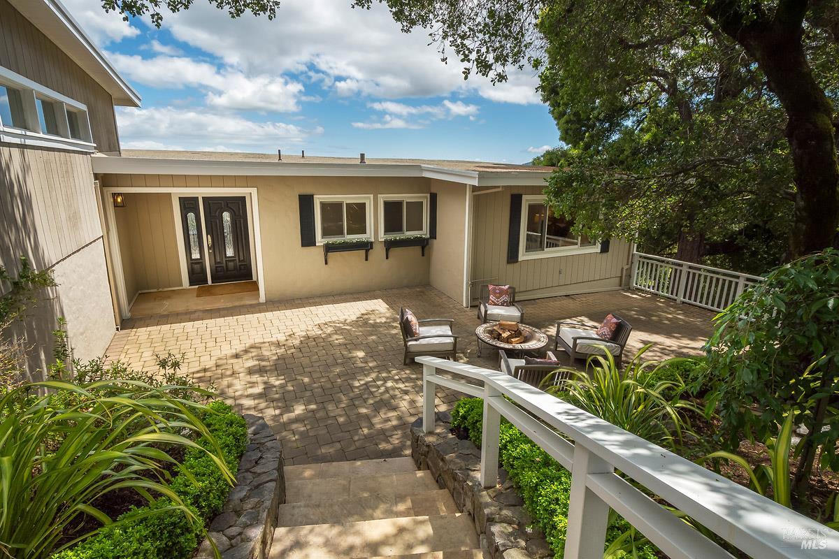 150 Tioga Ln