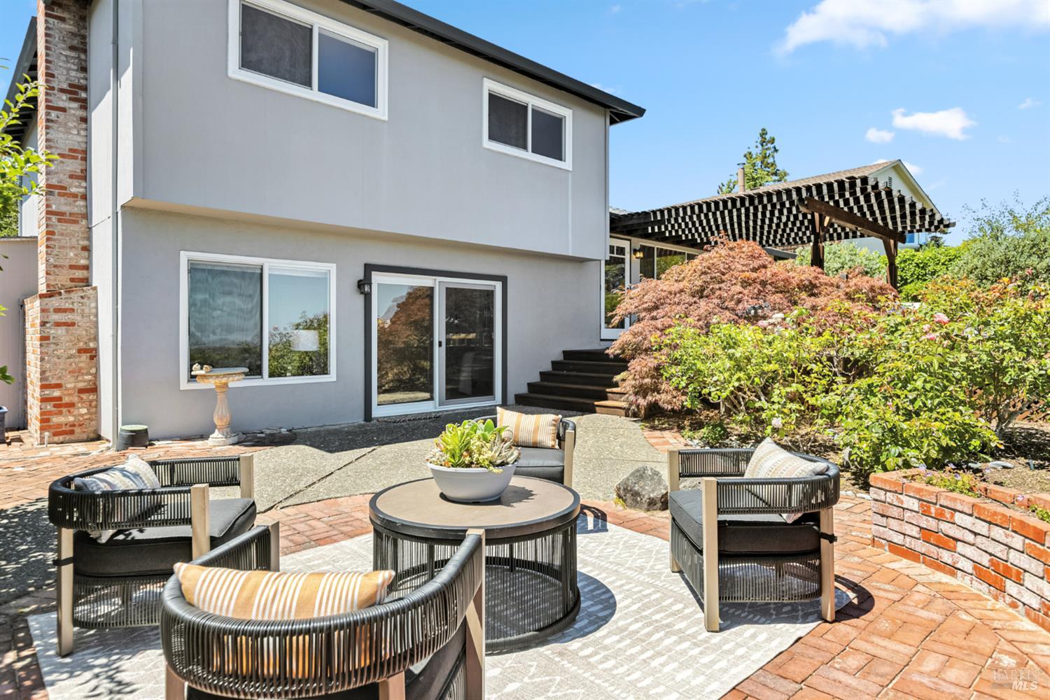 201 Oak Springs Dr