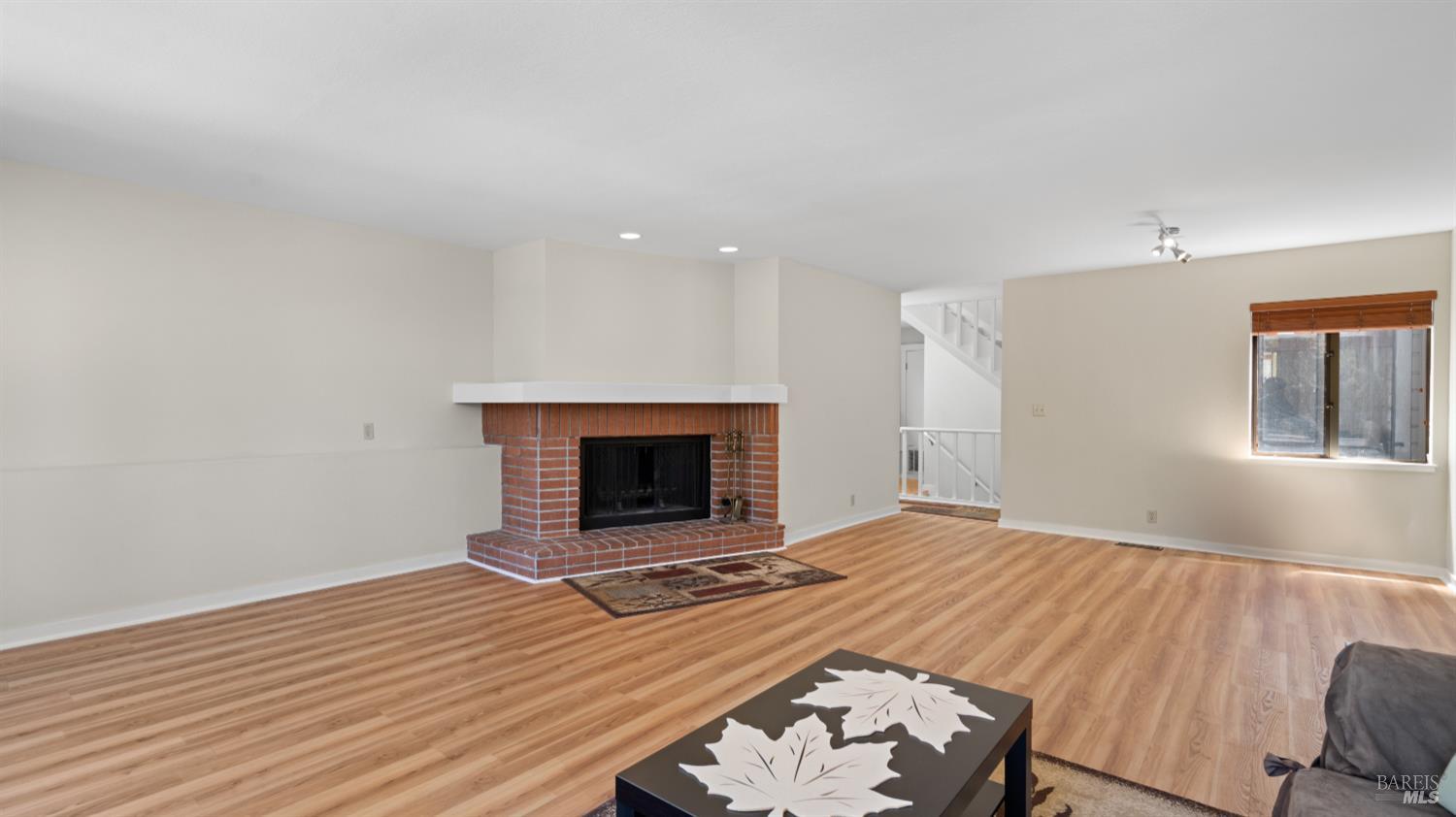 124 Professional Center Pkwy