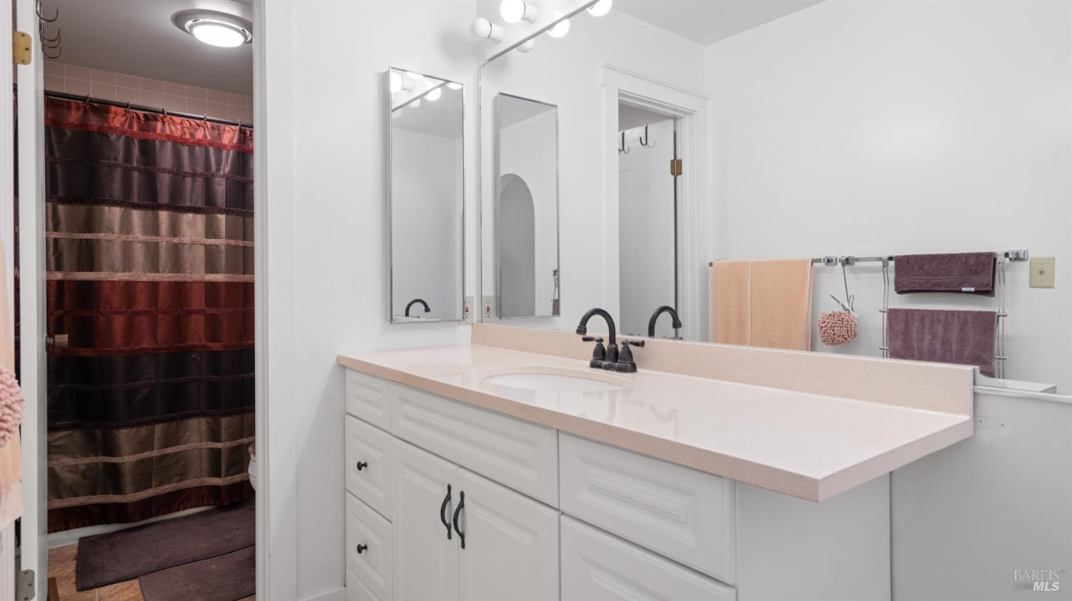 124 Professional Center Pkwy