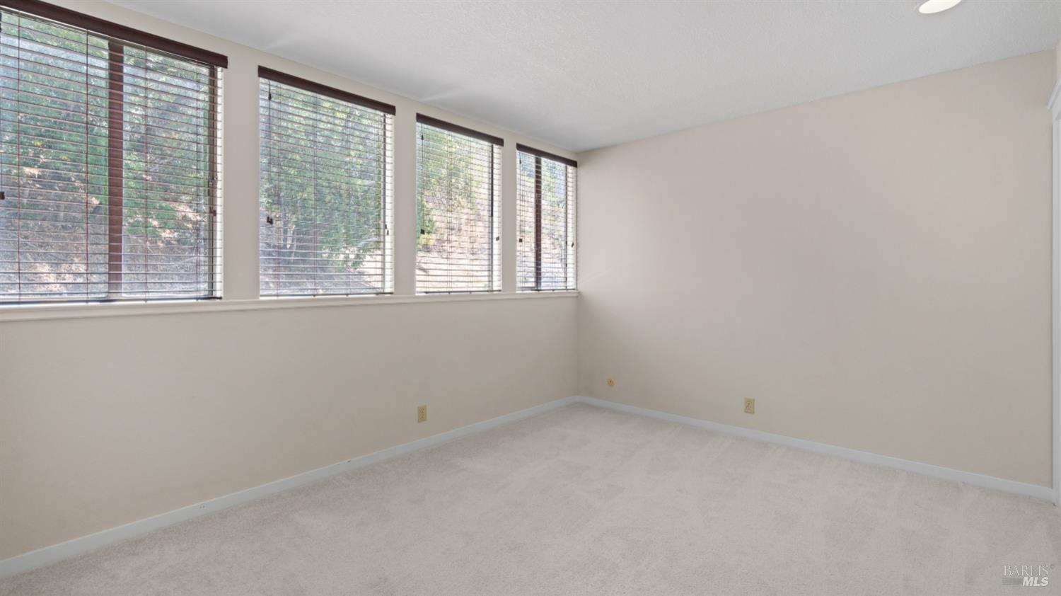 124 Professional Center Pkwy