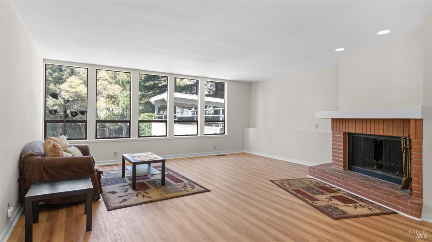 124 Professional Center Pkwy