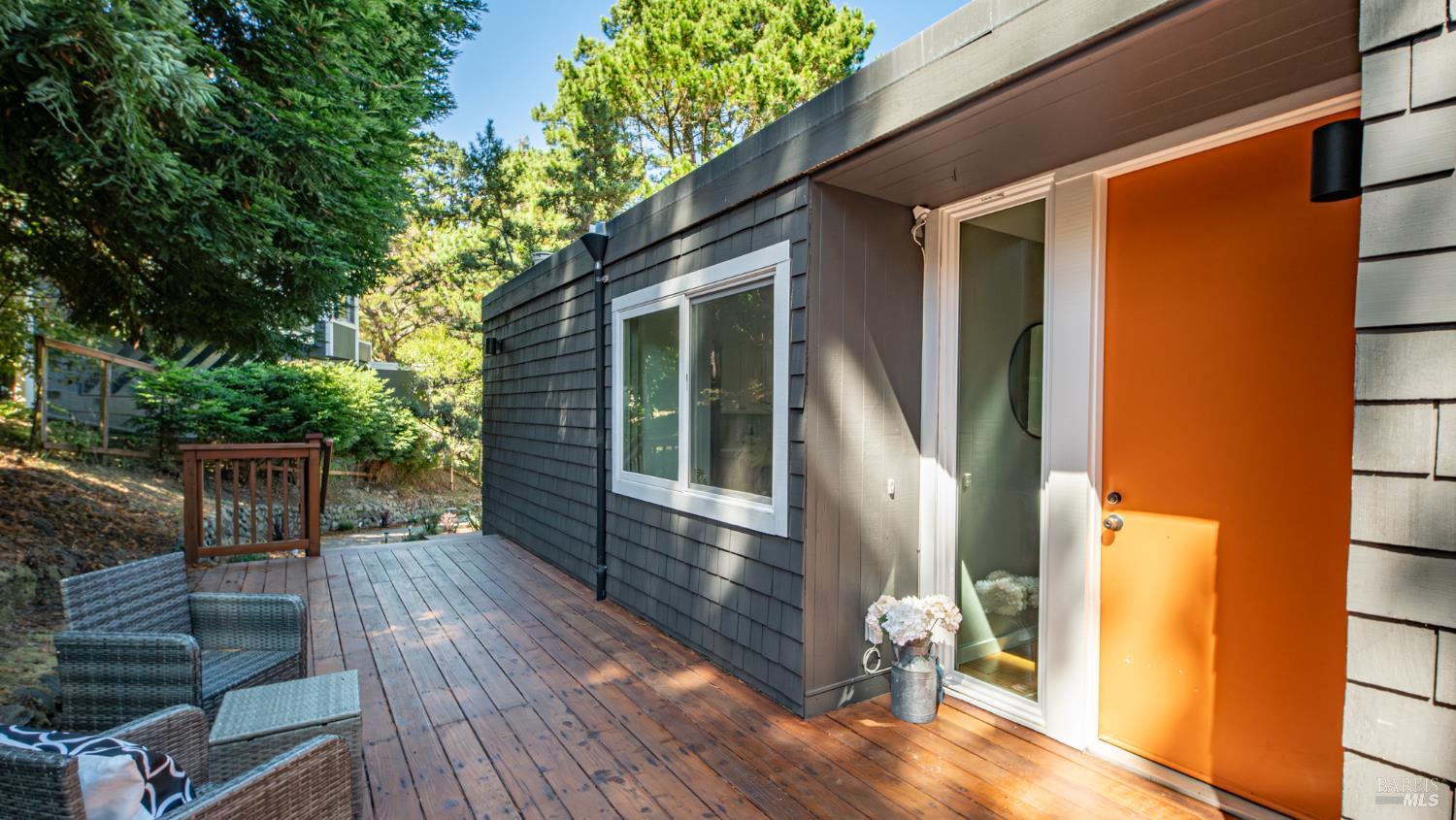 368 Carrera Dr