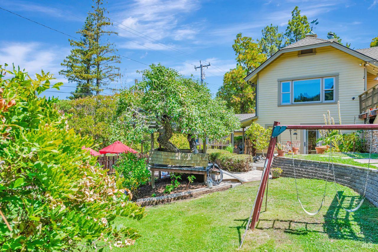 405 Oakdale Ave