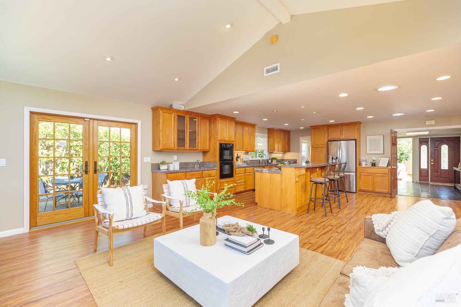92 Upper Oak Dr