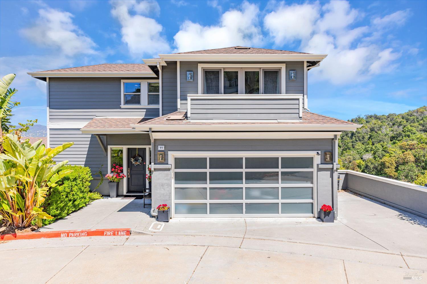 11 Edgehill Way