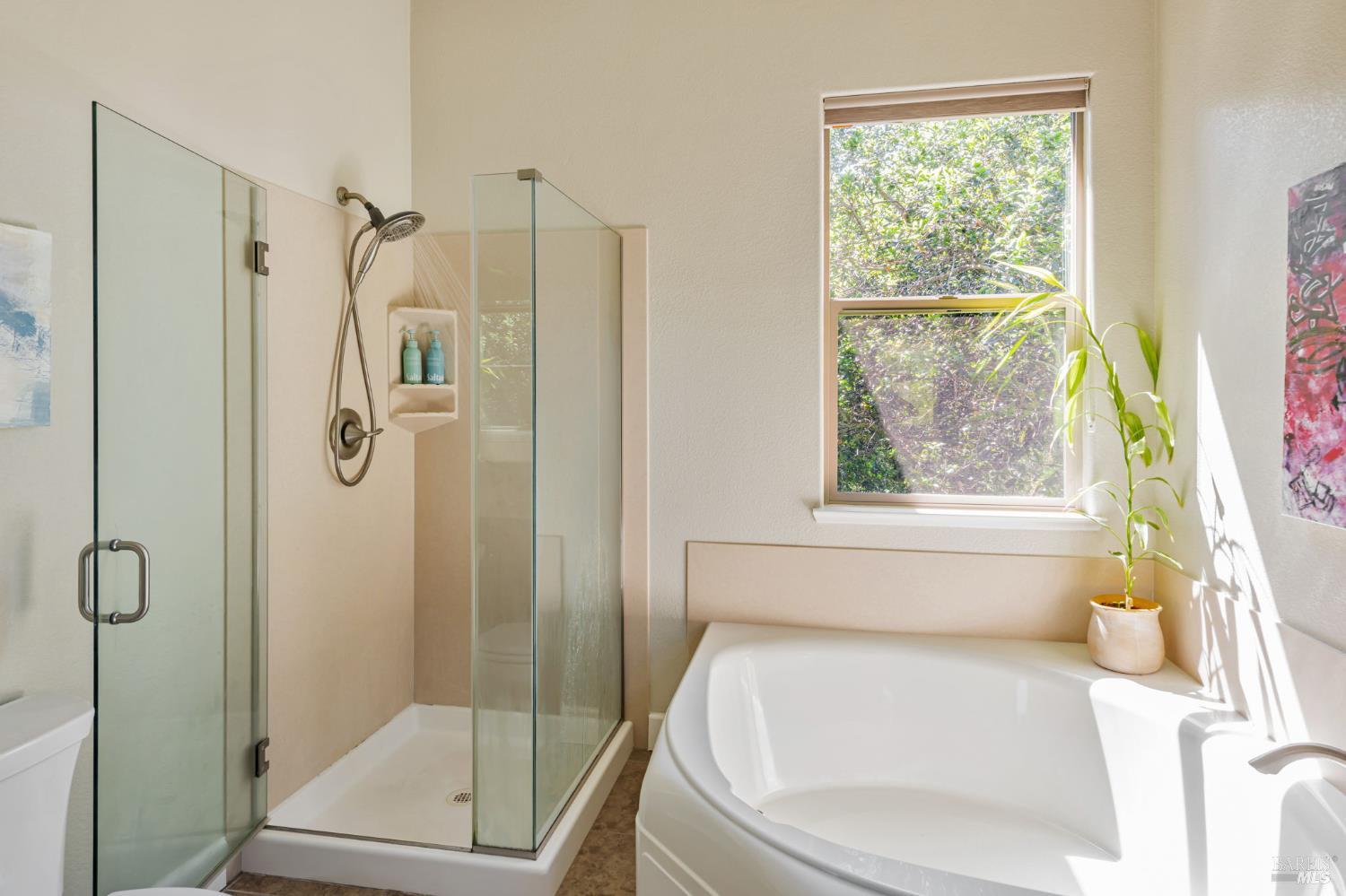 11 Edgehill Way