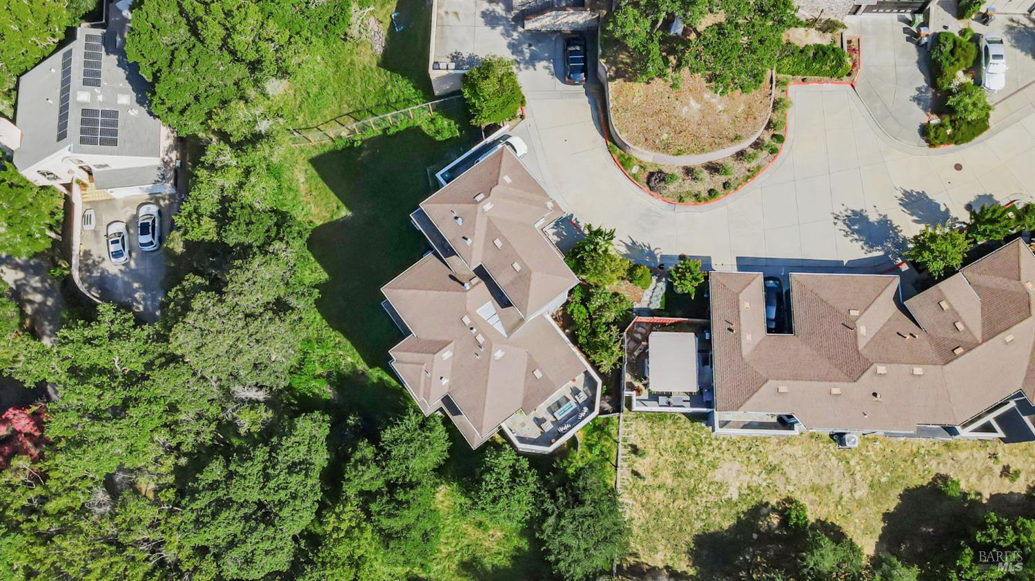 11 Edgehill Way
