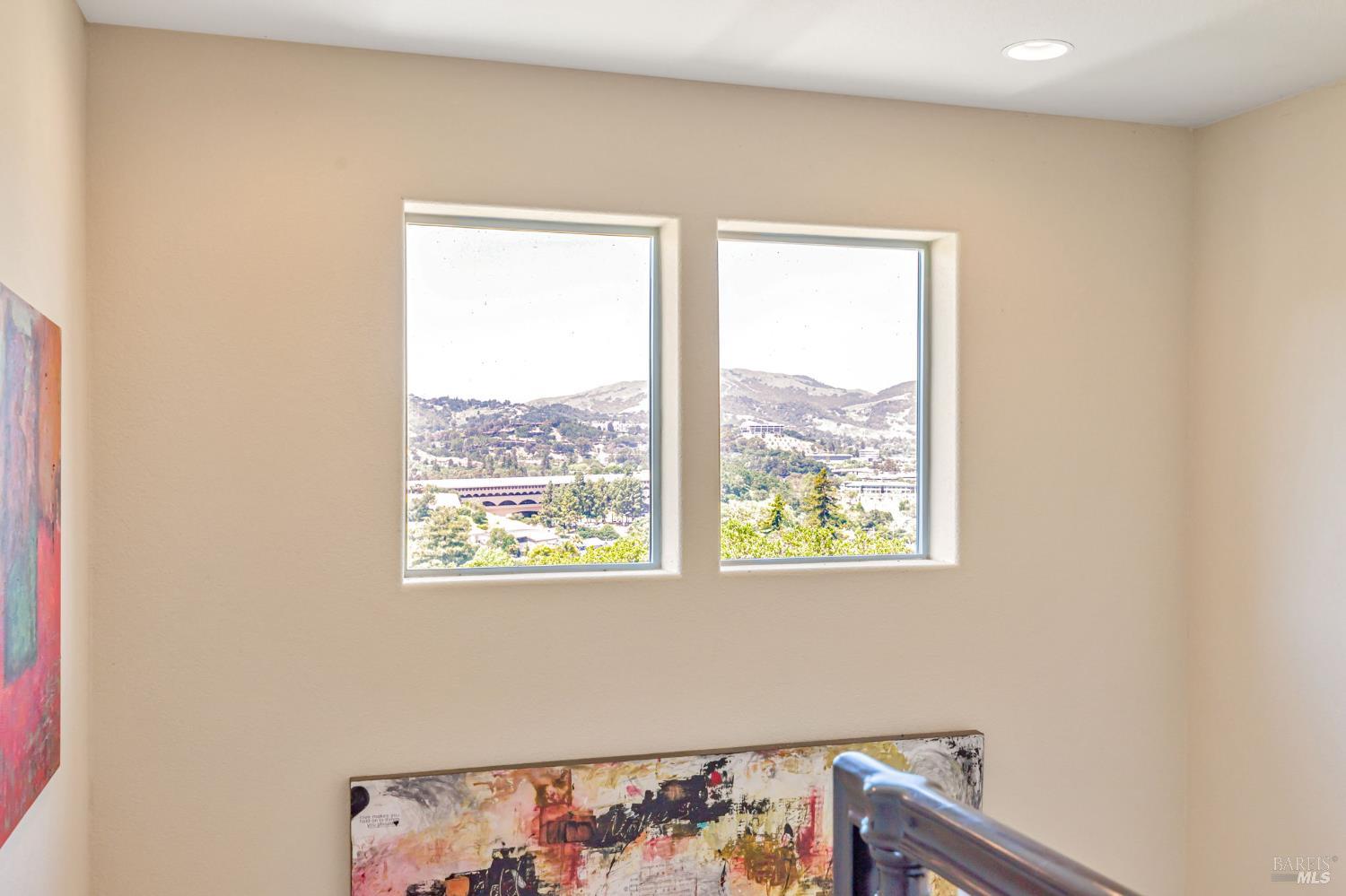 11 Edgehill Way
