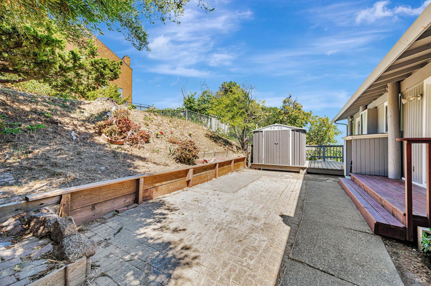 55 Park Cir