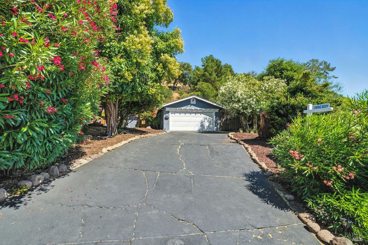 1706 Las Gallinas Ave