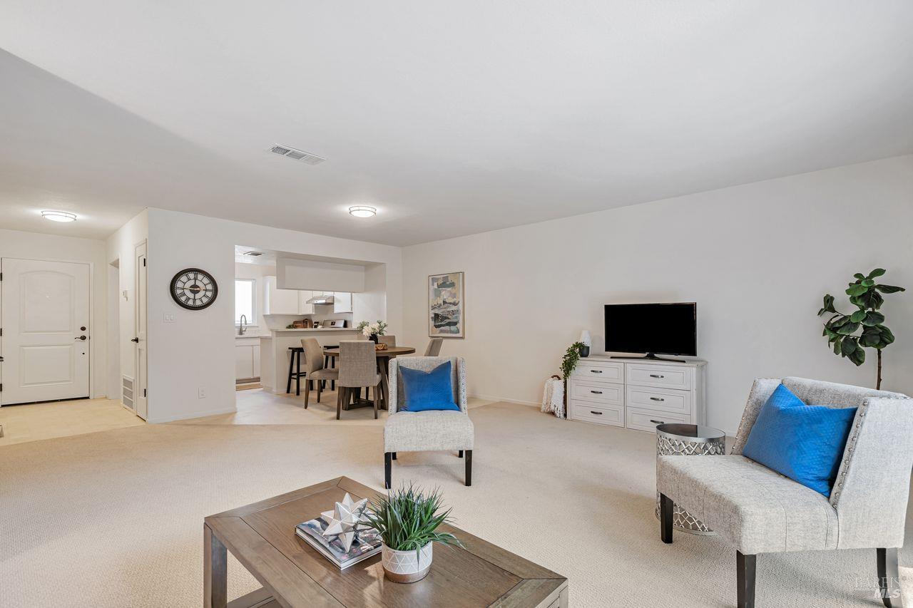 1267 Valley Oak Ct #F