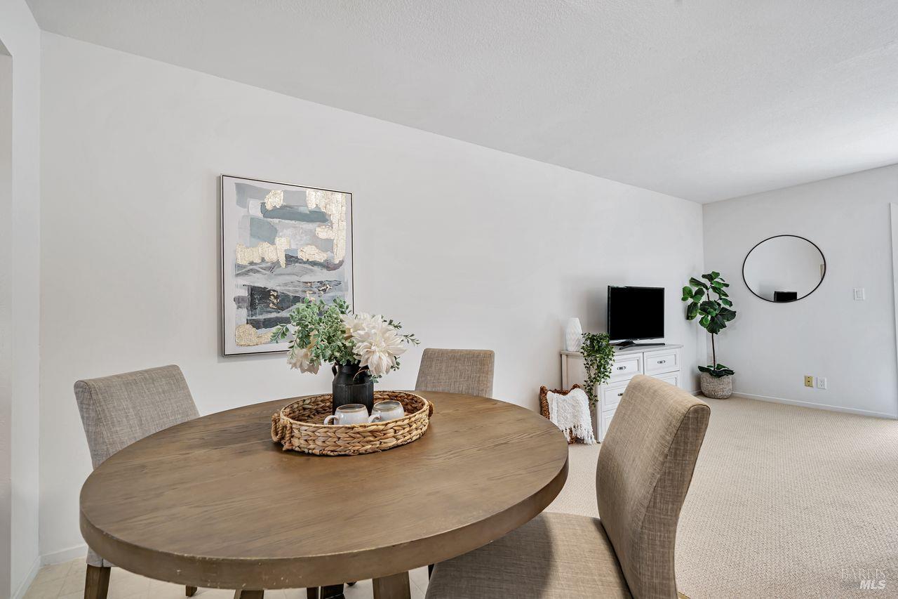 1267 Valley Oak Ct #F