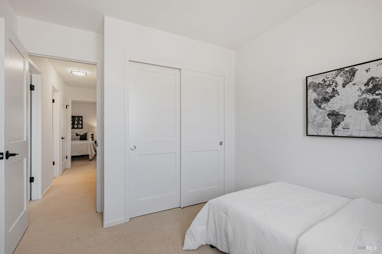 1267 Valley Oak Ct #F