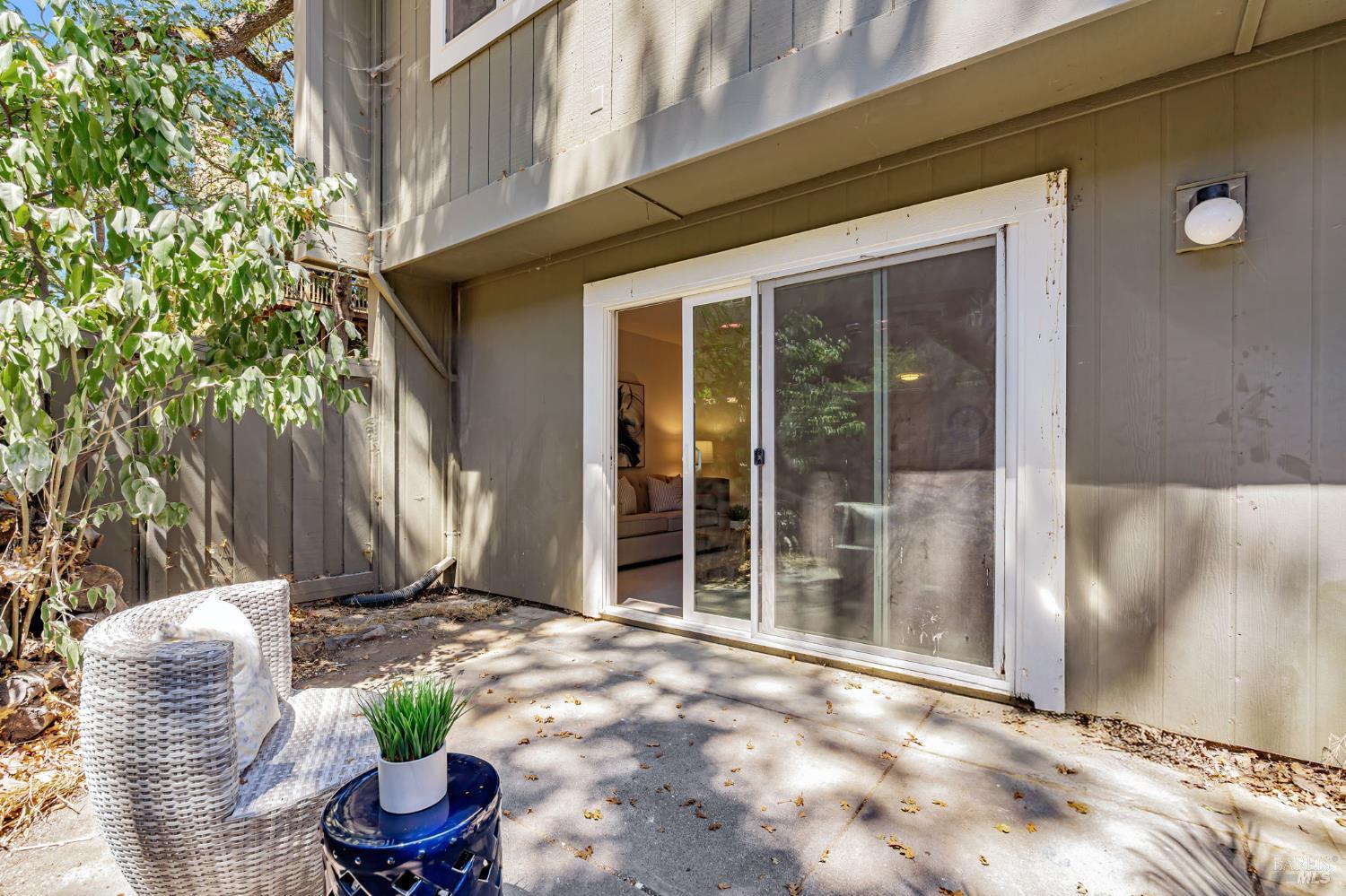 1267 Valley Oak Ct #F