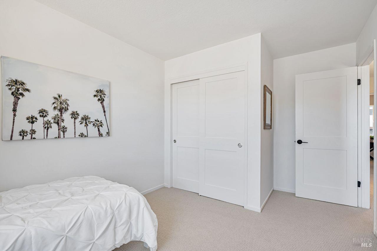 1267 Valley Oak Ct #F