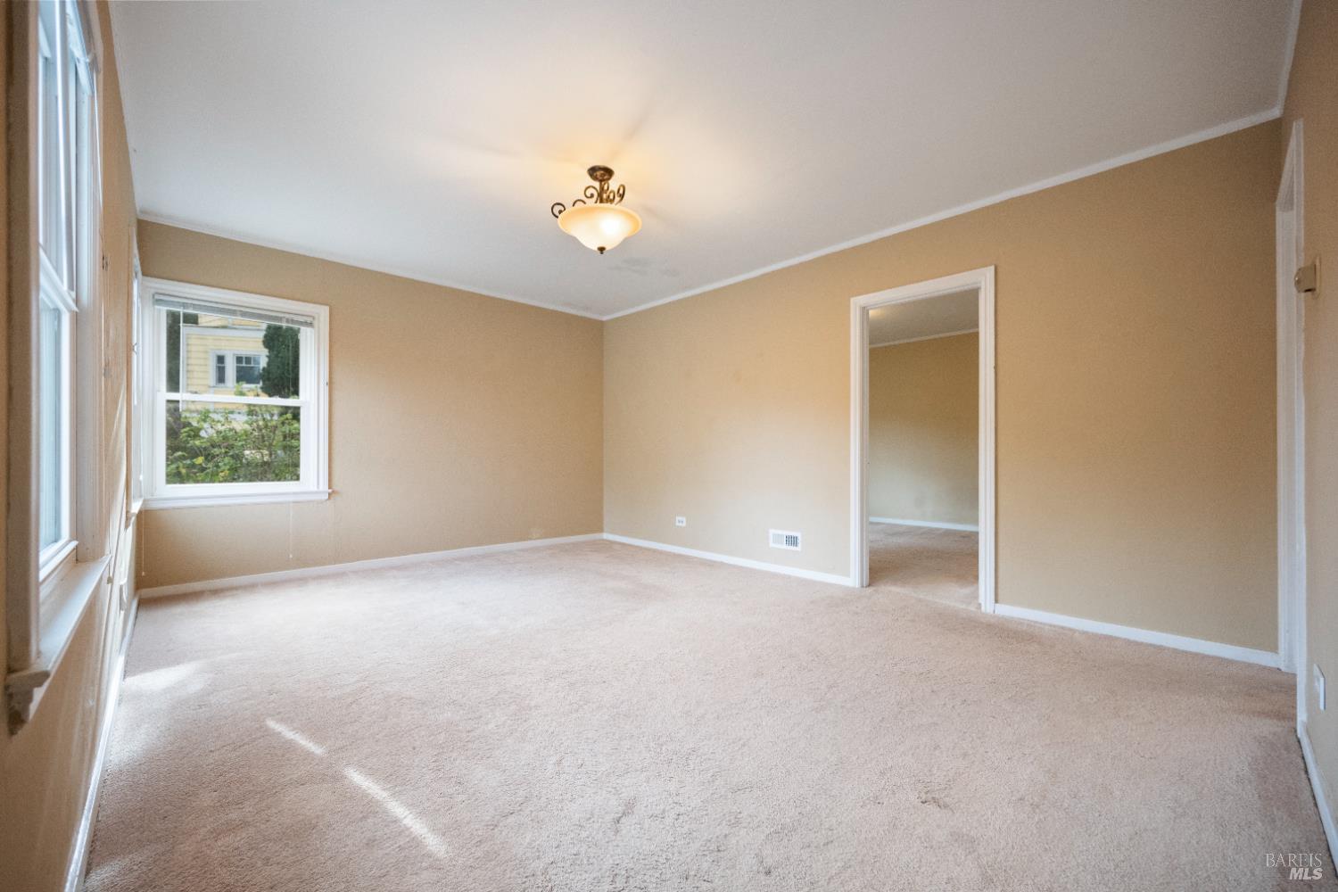 142 Bungalow Ave