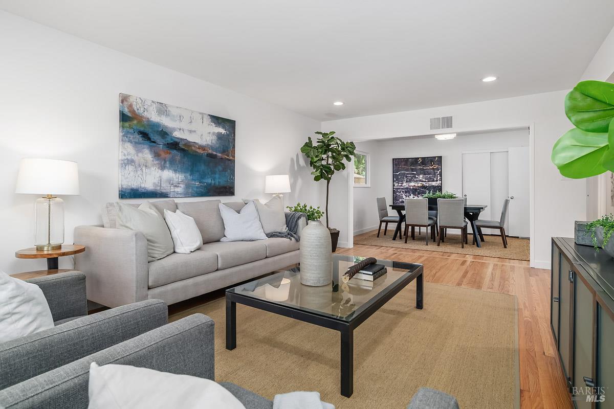 88 Elena Cir