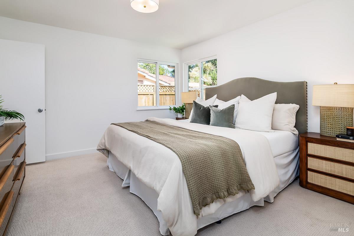 88 Elena Cir