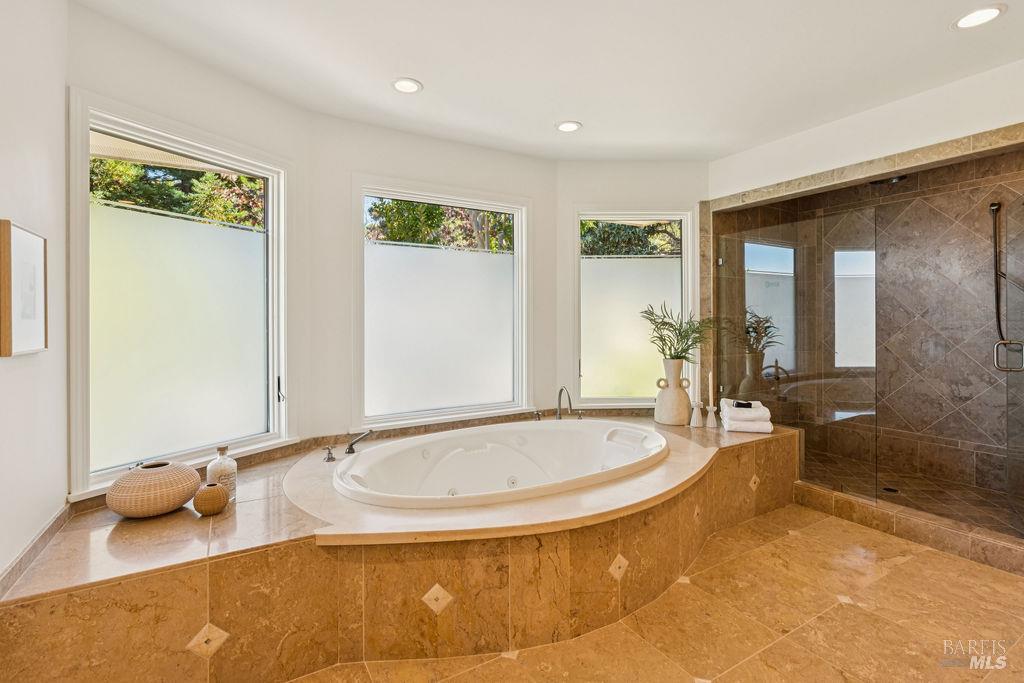 90 Taylor Rd