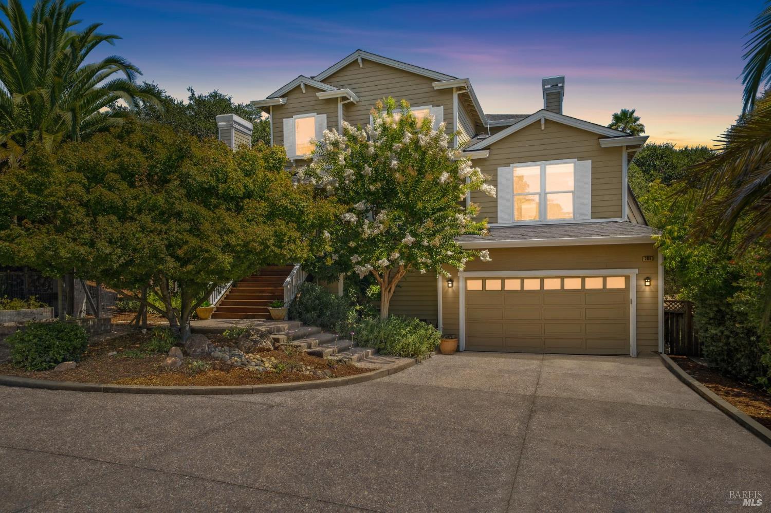 209 Linden Ln