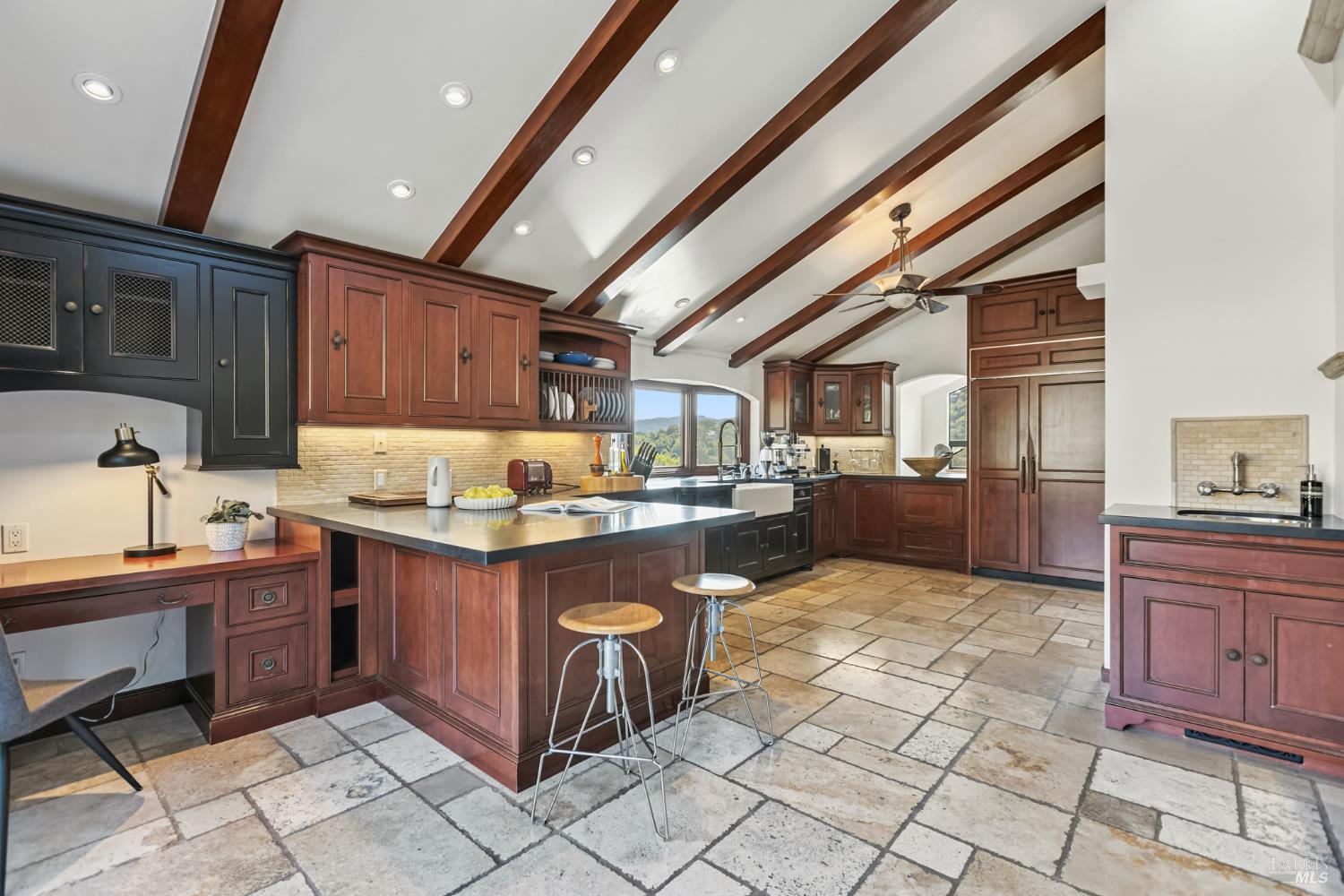 103 Holstein Rd