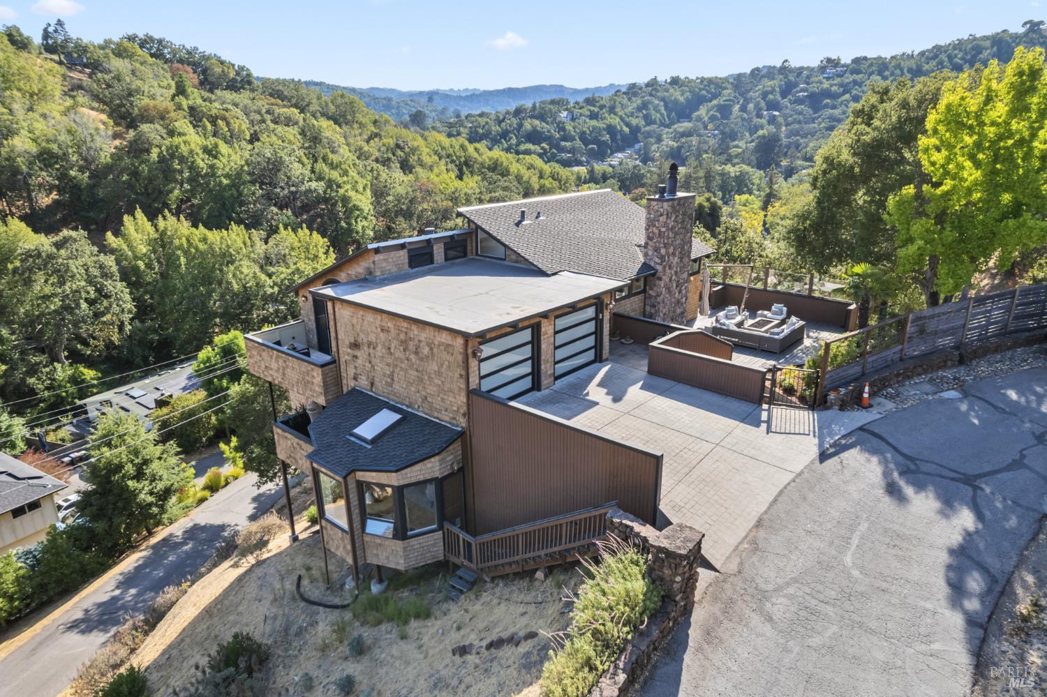 103 Holstein Rd