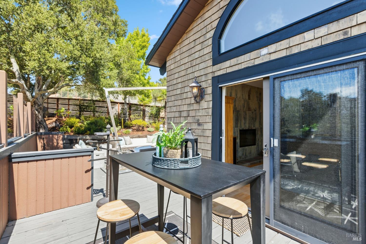 103 Holstein Rd